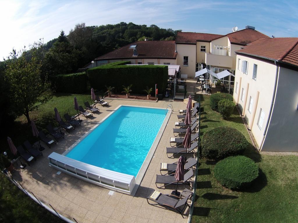 Hotel La Berangere Pérouges エクステリア 写真